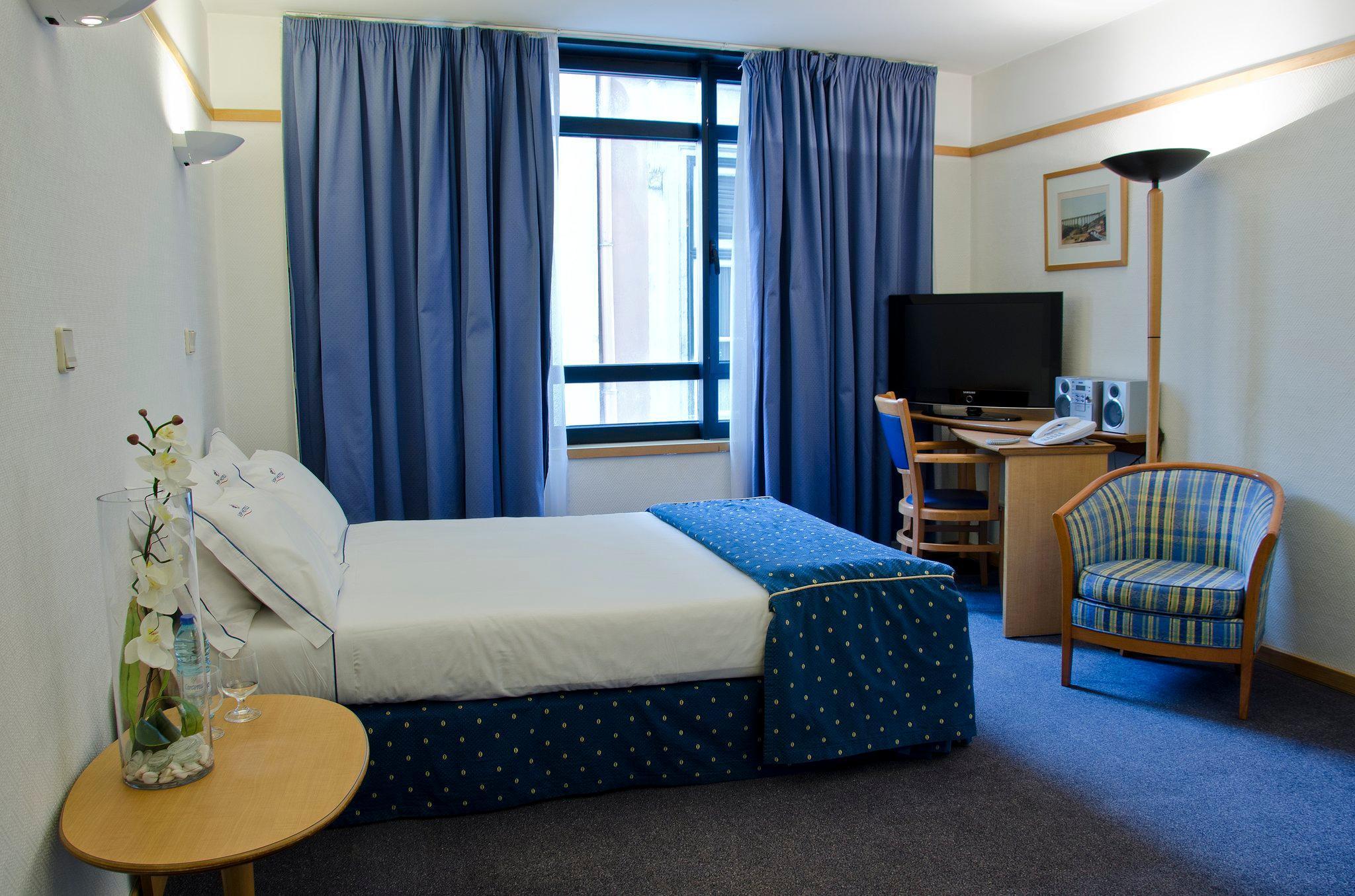 Vip Executive Eden Apartahotel 4*